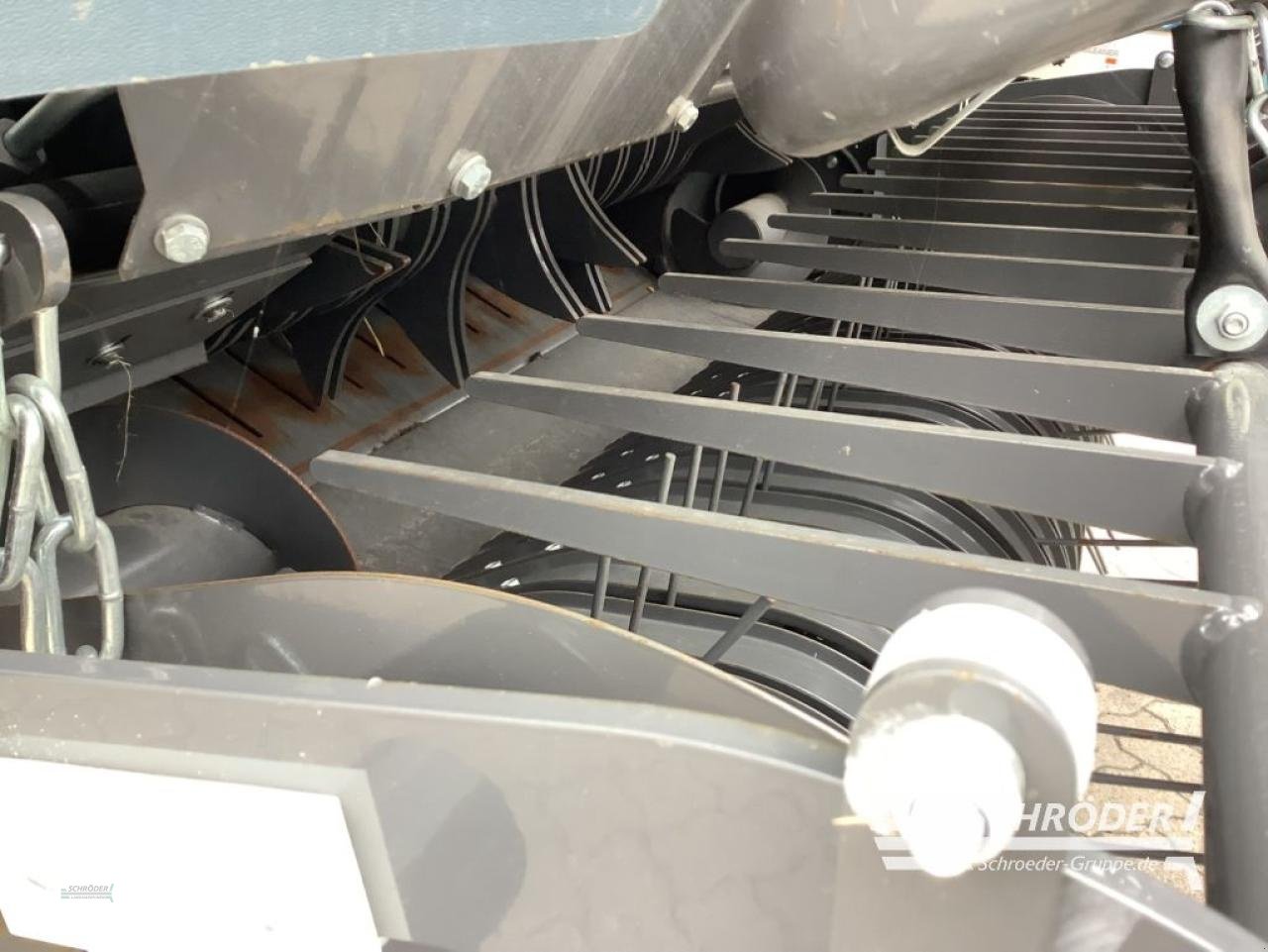 Rundballenwickelgerät του τύπου Massey Ferguson 3130 F XTRA | 13 MESSER | CA.1000 BALLEN, Gebrauchtmaschine σε Holdorf (Φωτογραφία 9)